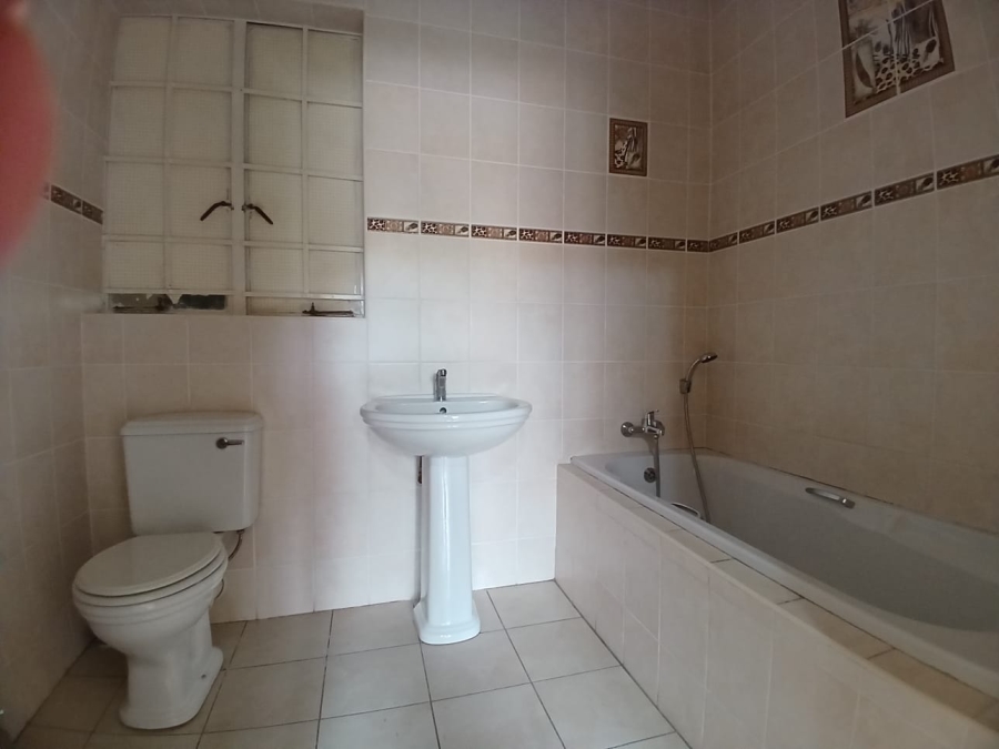 To Let 3 Bedroom Property for Rent in Cotswold Eastern Cape
